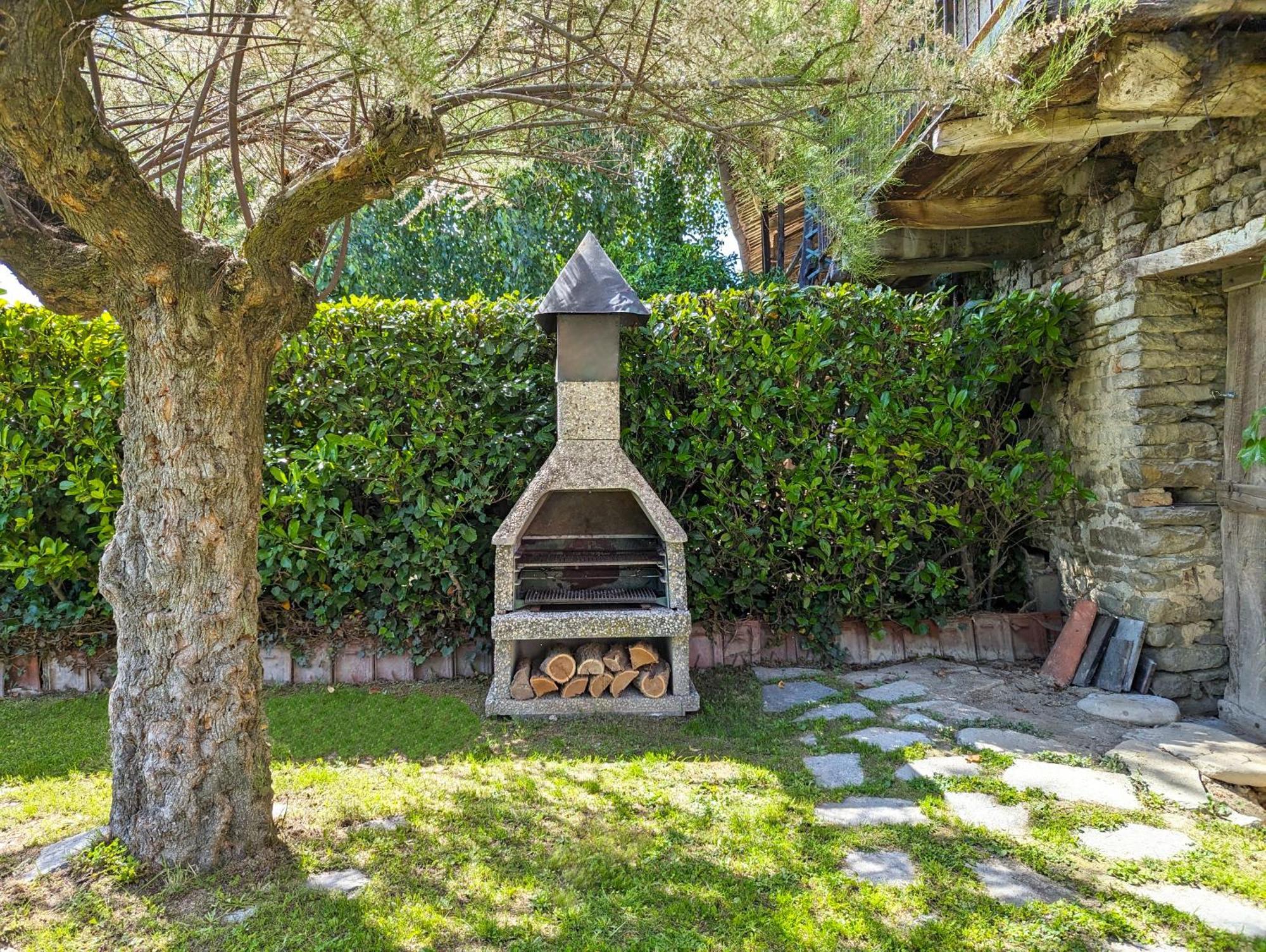 Вилла Casa Felice Farigliano Экстерьер фото